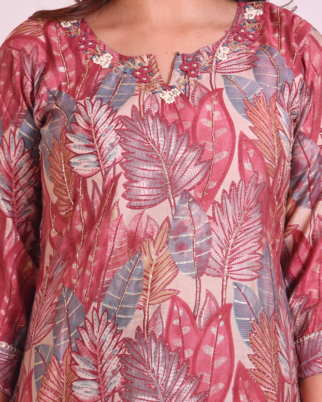 Pure Muslin Silk Onion Pink Digital Print Kurta Pant Set with Sequence Work
