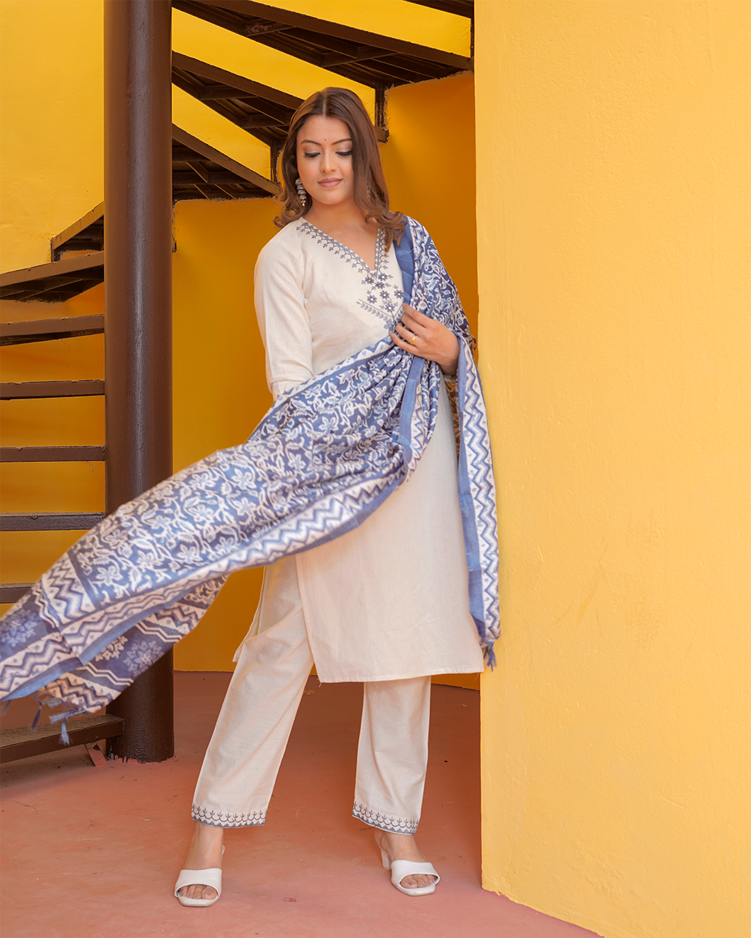 Pure Khadi White Kurta & Pant with Blue Tissue Silk Dupatta