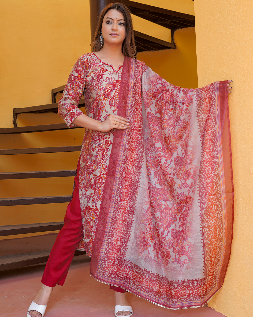 Pure Silk Onion and Maroon Kalamkari Print Suit with Digital Print Dupatta