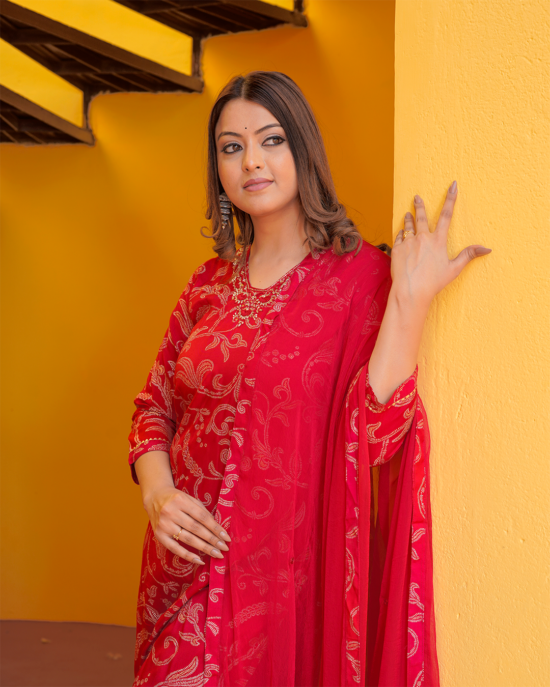 Pure Silk Red and Pink Dupatta Set with Zardozi Work