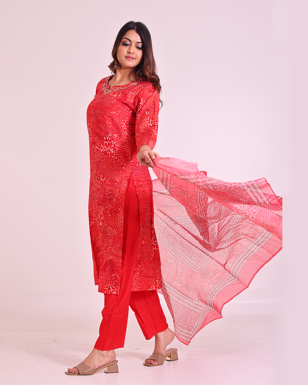 Pure Muslin Red Digital Print Dupatta Set with Zardozi Work
